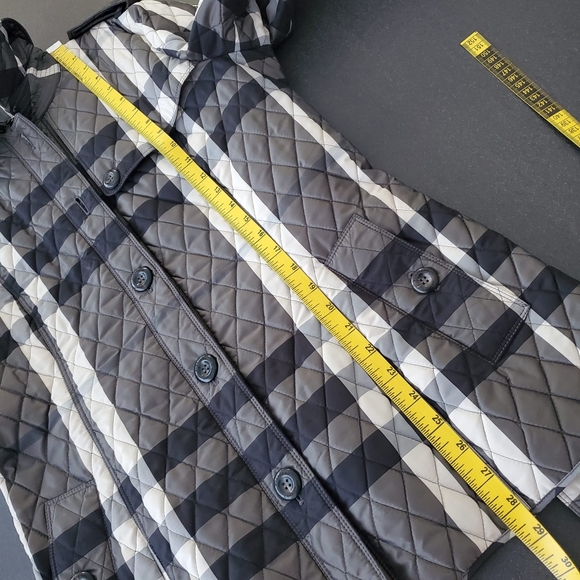 Burberry Barcroft Beat Check Quilted Belted Jacket - Picture 13 of 15